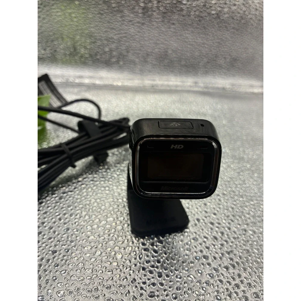 Microsoft LifeCam HD-5000 720p HD Webcam Black Model 1415 USB Video Camera